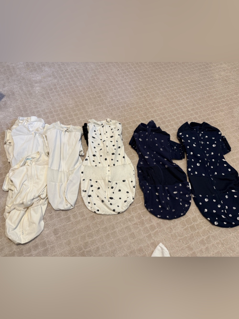7 Happiest Baby Snoo Sleep Sacks - White & Polka Dot Sleep Sacks